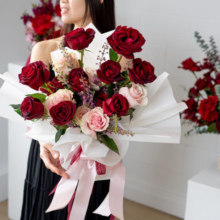 Sweet Romance Rose Bouquet Sweet Romance Rose Bouquet